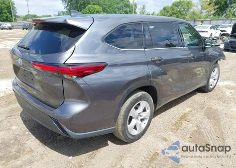 2021 Toyota Highlander L z USA, uszkodzony, nr VIN 5TDCZRAH6MS538197